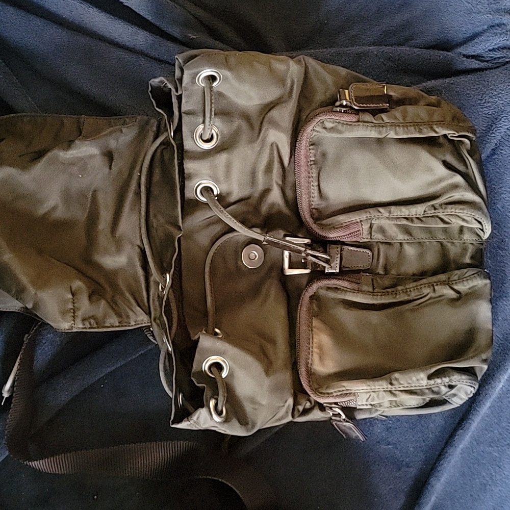 Authentic PRADA Olive Green Nylon & Leather Backpack - Picture 4 of 5